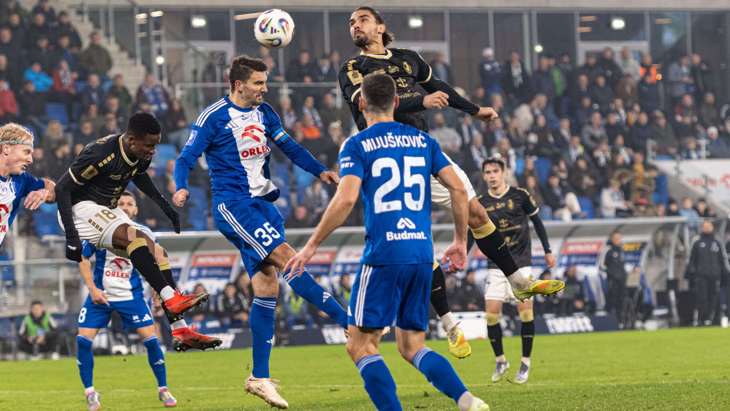 2025.11.03 Plock
pilka nozna PKO BP Ekstraklasa sezon 2025/2026
Wisla Plock - Pogon Szczecin
N/z Mukairu Paul, Kaminski Marcin, Mijuskovic Nemanja, Huja Marian
Foto Przemyslaw Strak / PressFocus

2025.11.03 Plock
Polish Football - PKO BP Ekstraklasa season 2025/2026
Wisla Plock - Pogon Szczecin
Mukairu Paul, Kaminski Marcin, Mijuskovic Nemanja, Huja Marian
Credit: Przemyslaw Strak / PressFocus