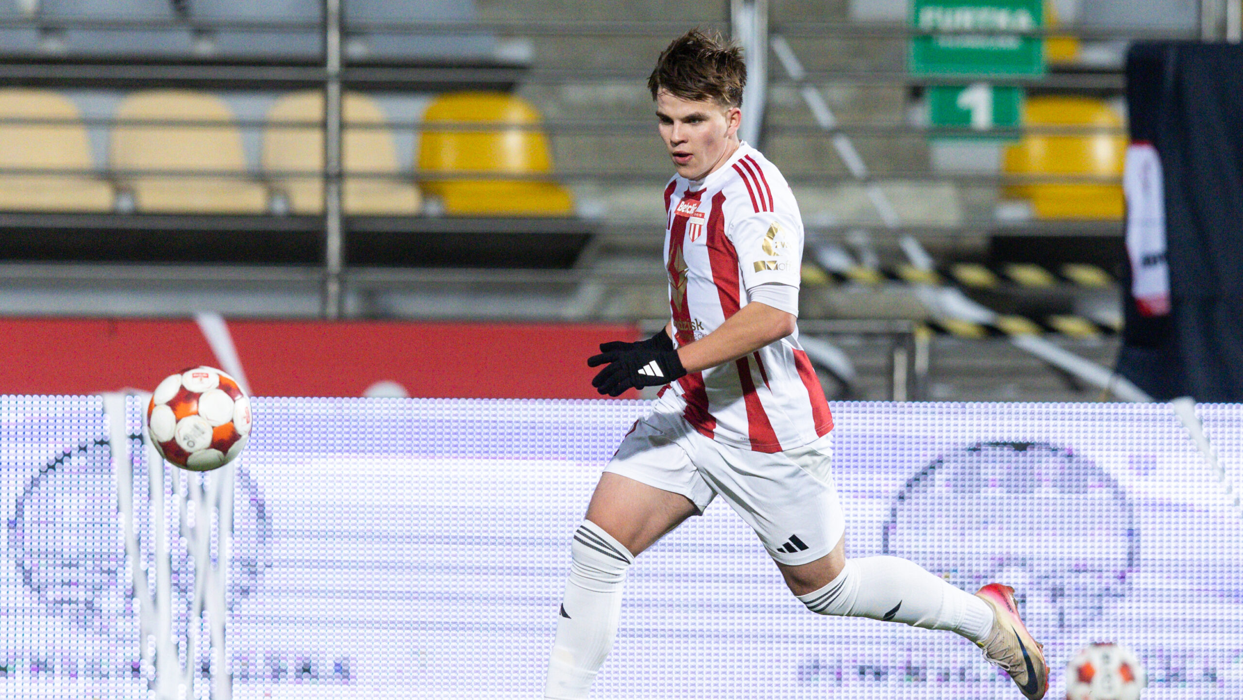 2025.11.21 Pruszkow pilka nozna Betclic 1. Liga sezon 2025/2026
Pogon Grodzisk Mazowiecki - Slask Wroclaw
N/z Oliwier Olewinski (Pogon)
Foto Tomasz Jastrzebowski / Foto Olimpik / PressFocus

2025.11.21 Pruszkow Football Polish 1st Division 2025/2026
Pogon Grodzisk Mazowiecki - Slask Wroclaw
Oliwier Olewinski (Pogon)
Credit: Tomasz Jastrzebowski / Foto Olimpik / PressFocus