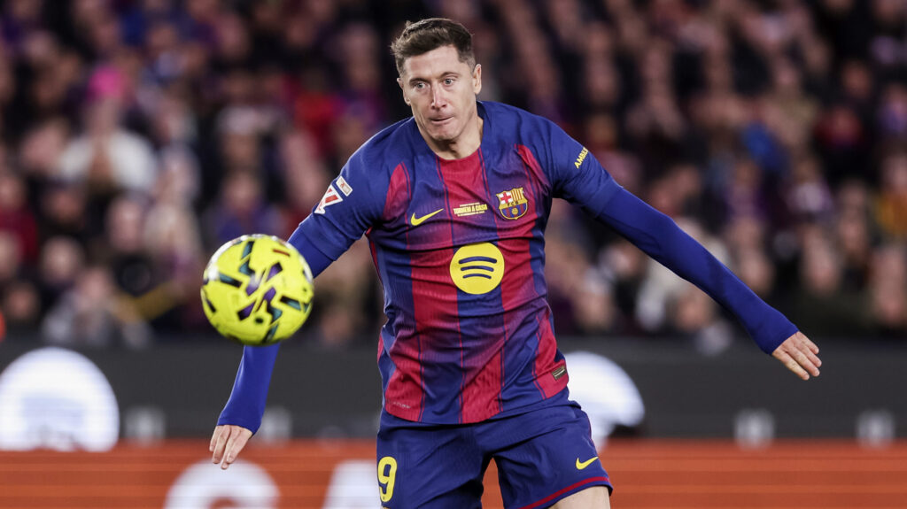 Robert Lewandowski of FC Barcelona during the Spanish championship LaLiga football match between FC Barcelona and Athletic Club on 22 November 2025 at Camp Nou stadium in Barcelona, Spain (Photo by /Sipa USA)
2025.11.22 Barcelona
pilka nozna , liga hiszpanska
FC Barcelona - Athletic Bilbao
Foto IPA/SIPA USA/PressFocus

!!! POLAND ONLY !!!