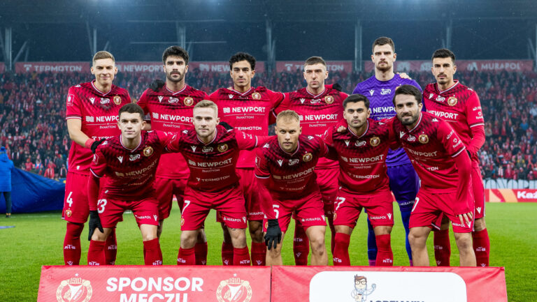 2025.11.23 Lodz Pilka Nozna PKO BP Ekstraklasa Sezon 2025/2026 Widzew Lodz - Korona Kielce Nz Druzyna Widzew Foto. Dawid Figura / PressFocus

2025.11.23 Lodz Football Polish PKO Ekstraklasa Season 2025/2026 Widzew Lodz - Korona Kielce Druzyna Widzew Credit: Dawid Figura / PressFocus