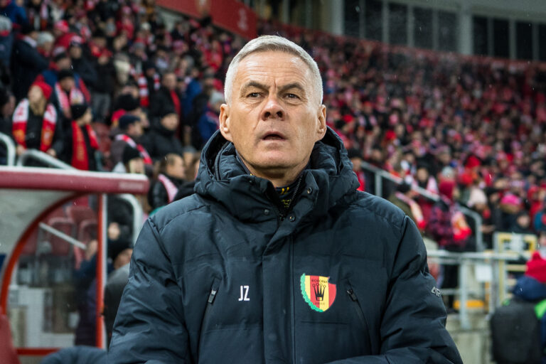 2025.11.23 Lodz Pilka Nozna PKO BP Ekstraklasa Sezon 2025/2026 Widzew Lodz - Korona Kielce Nz Jacek Zielinski Foto. Dawid Figura / PressFocus

2025.11.23 Lodz Football Polish PKO Ekstraklasa Season 2025/2026 Widzew Lodz - Korona Kielce Jacek Zielinski Credit: Dawid Figura / PressFocus