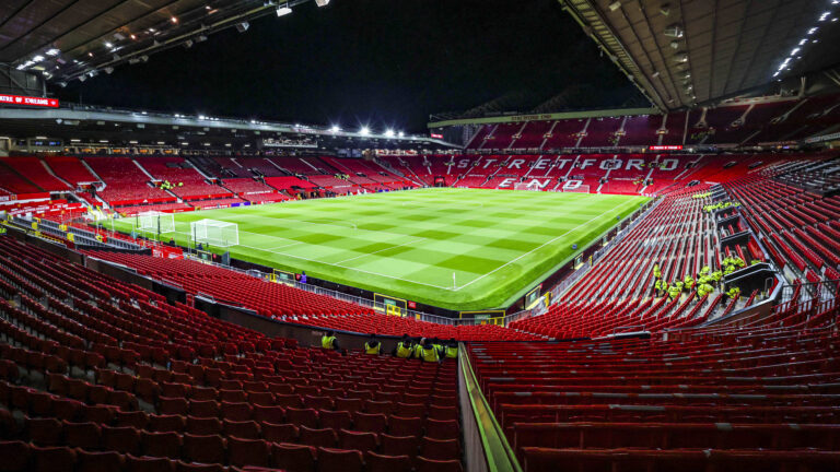 Manchester United, ManU v Everton, Premier League Ground View inside the Stadium during the Manchester United v Everton Premier League match at Old Trafford, Manchester, England on 24 November 2025 Credit: Phil Duncan/Every Second Media Editorial use only. All images are copyright Every Second Media Limited. No images may be reproduced without prior permission. All rights reserved. Premier League and Football League images are subject to licensing agreements with Football DataCo Limited. see https://www.football-dataco.com Copyright: xIMAGO/EveryxSecondxMediax ESM-1675-0002 PhilxDuncanx/xEveryxSecondxMediax
2025.11.24 Manchester 
pilka nozna liga angielska
Manchester United - Everton 
Foto IMAGO/PressFocus

!!! POLAND ONLY !!!