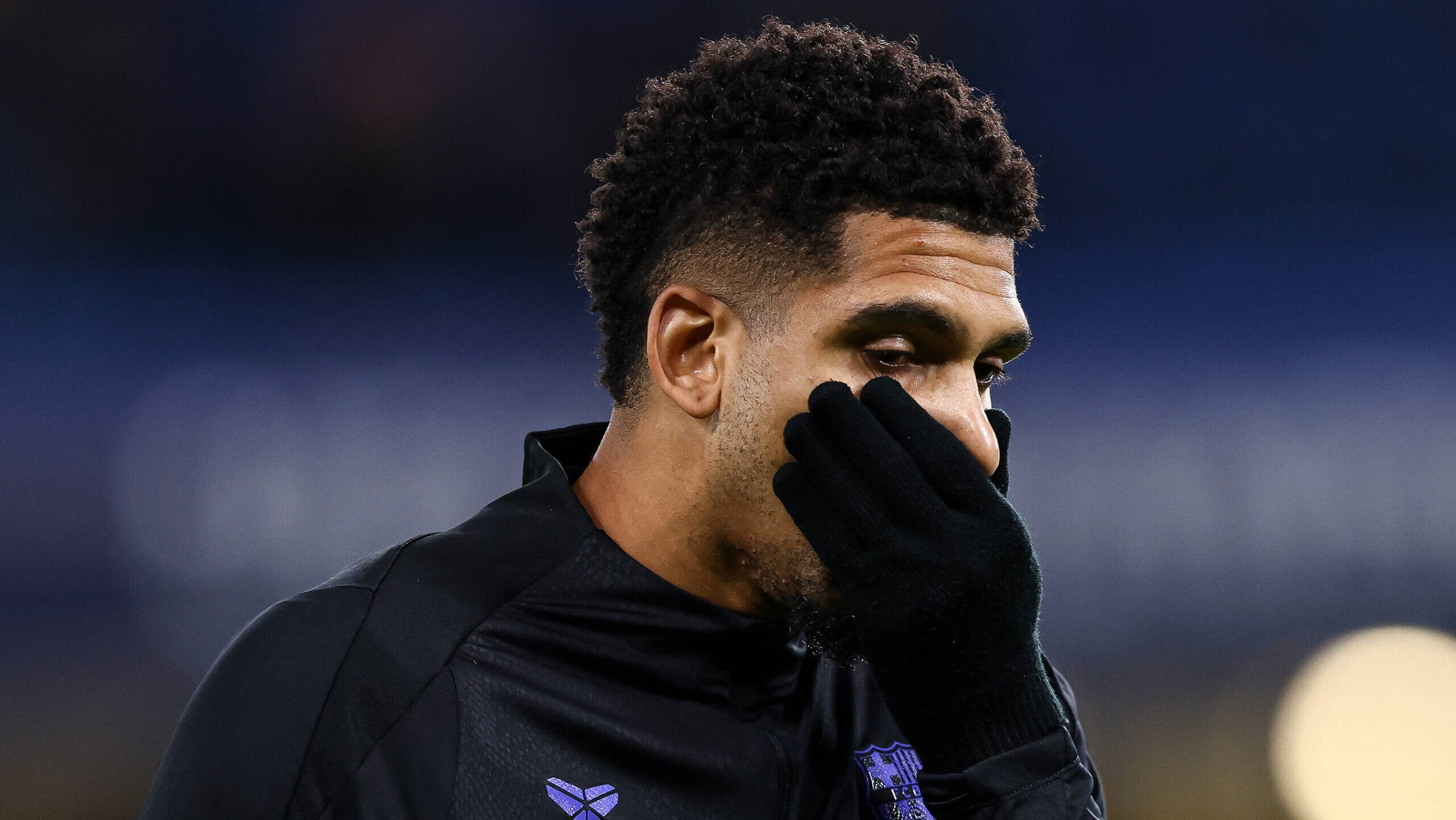 Chelsea v Barcelona Champions League 25/11/2025. Ronald Araujo of Barcelona is dejected during the Champions League match between Chelsea and Barcelona at Stamford Bridge, London, England on 25 November 2025. London Stamford Bridge Greater London England Editorial use only , Copyright: xPaulxPhelanx PSI-23264-0056
2025.11.25 Londyn
pilka nozna , Liga Mistrzow
Chelsea Londyn - FC Barcelona
Foto IMAGO/PressFocus

!!! POLAND ONLY !!!