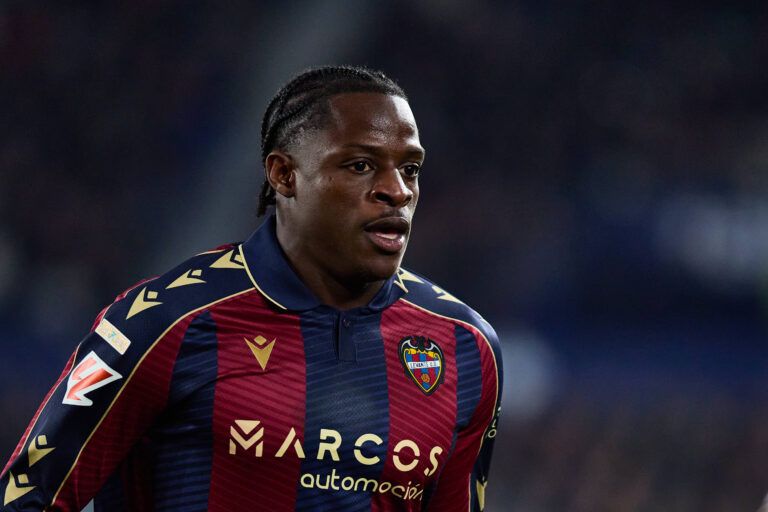 Levante UD v Athletic Club Bilbao - LaLiga EA Sports VALENCIA, SPAIN - NOVEMBER 29: Etta Eyong Centre-Forward of Levante UD looks on during to the LaLiga EA Sports match between Levante UD and Athletic Club Bilbao at Ciutat de Valencia stadium on November 29, 2025 in Valencia, Spain. Photo by Jose Torres/Photo Players Images/Magara Press Valencia Estadi Ciutat de Valencia Spain Copyright: xJosexTorresx
2025.11.29 Walencja
pilka nozna , liga hiszpanska
Levante UD - Athletic Bilbao 
Foto IMAGO/PressFocus

!!! POLAND ONLY !!!