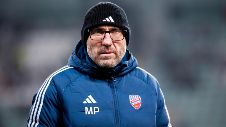 2025.12.03 Wroclaw
Pilka nozna Runda 1/8 Finału STS Pucharu Polski sezon 2025/2026
Slask Wroclaw - Rakow Czestochowa
N/z Marek Papszun
Foto Mateusz Porzucek PressFocus

2025.12.03 Wroclaw
Football Polish Cup season 2025/2026
Slask Wroclaw - Rakow Czestochowa
Marek Papszun
Credit: Mateusz Porzucek PressFocus