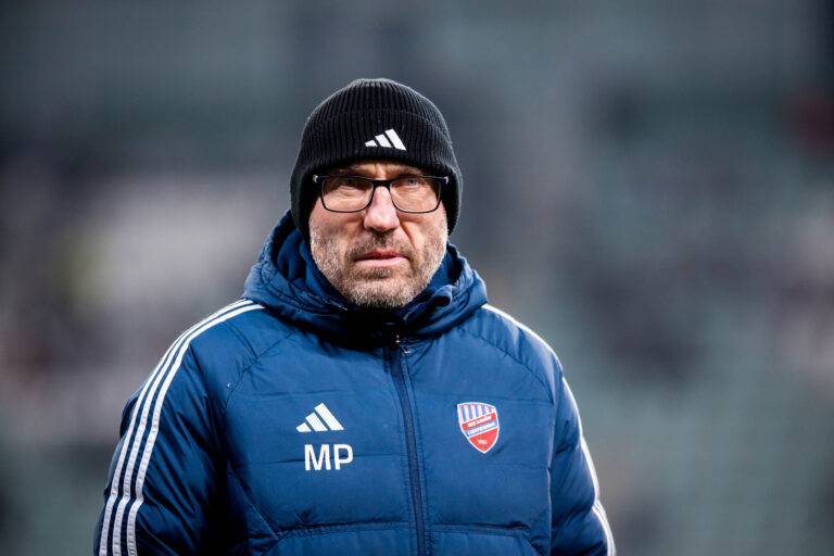 2025.12.03 Wroclaw
Pilka nozna Runda 1/8 Finału STS Pucharu Polski sezon 2025/2026
Slask Wroclaw - Rakow Czestochowa
N/z Marek Papszun
Foto Mateusz Porzucek PressFocus

2025.12.03 Wroclaw
Football Polish Cup season 2025/2026
Slask Wroclaw - Rakow Czestochowa
Marek Papszun
Credit: Mateusz Porzucek PressFocus