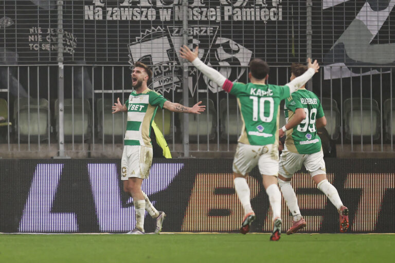 2025.12.05 Gdansk Pilka nozna PKO BP Ekstraklasa sezon 2025/2026 Lechia Gdansk - Gornik Zabrze N/z Kacper Sezonienko gol bramka radosc Foto Piotr Matusewicz / PressFocus

2025.12.05 Gdansk
Football Polish PKO BP Ekstraklasa season 2025/2026 
Lechia Gdansk - Gornik Zabrze 
Kacper Sezonienko gol bramka radosc 
Credit: Piotr Matusewicz / PressFocus