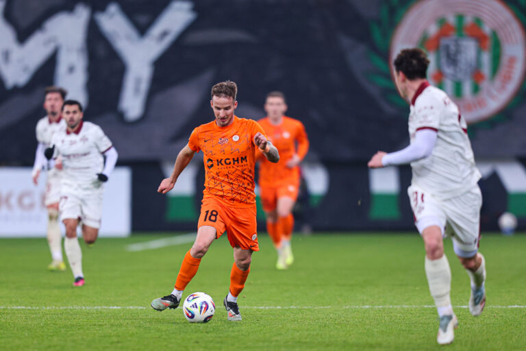 2025.12.06 Lubin
pilka nozna PKO Ekstraklasa sezon 2025/2026
KGHM Zaglebie Lubin - Widzew Lodz
N/z Adam Radwanski
Foto Pawel Andrachiewicz / PressFocus

2025.12.06 Lubin
Football - Polish PKO Ekstraklasa season 2025/2026
KGHM Zaglebie Lubin - Widzew Lodz
Adam Radwanski
Credit: Pawel Andrachiewicz / PressFocus