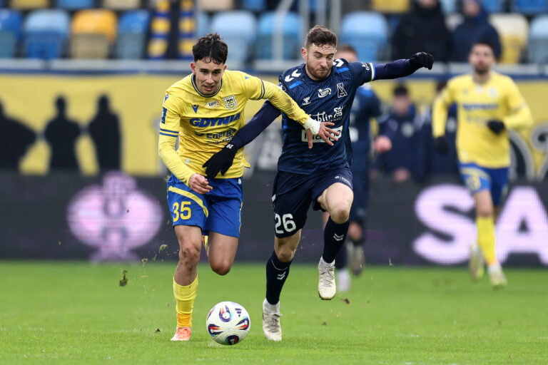 2025.12.06 Gdynia Pilka nozna PKO BP Ekstraklasa sezon 2025/2026 Arka Gdynia - Motor Lublin N/z Kamil Jakubczyk Michal Krol Foto Piotr Matusewicz / PressFocus

2025.12.06 Gdynia
Football Polish PKO BP Ekstraklasa season 2025/2026 
Arka Gdynia - Motor Lublin 
Kamil Jakubczyk Michal Krol 
Credit: Piotr Matusewicz / PressFocus