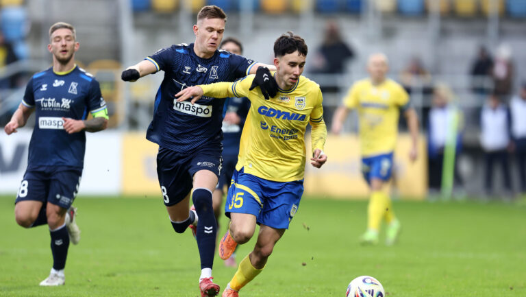 2025.12.06 Gdynia Pilka nozna PKO BP Ekstraklasa sezon 2025/2026 Arka Gdynia - Motor Lublin N/z Mathieu Scalet Kamil Jakubczyk Foto Piotr Matusewicz / PressFocus

2025.12.06 Gdynia
Football Polish PKO BP Ekstraklasa season 2025/2026 
Arka Gdynia - Motor Lublin 
Mathieu Scalet Kamil Jakubczyk 
Credit: Piotr Matusewicz / PressFocus