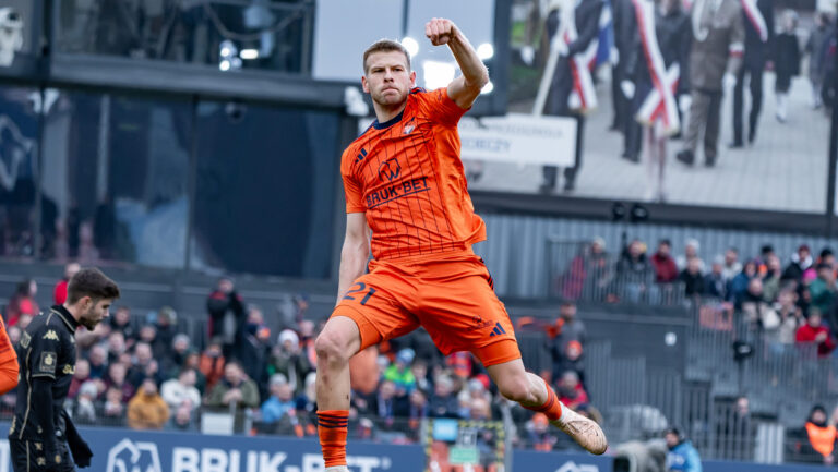 2025.12.07 Nieciecza
Pilka nozna , PKO BP Ekstraklasa sezon 2025/26
Bruk-Bet Termalica Nieciecza - Jagiellonia Bialystok
N/z Damian Hilbrycht
Foto PressFocus

2025.12.07 Nieciecza
Football Polish top league , 2025/2026 season
Bruk-Bet Termalica Nieciecza - Jagiellonia Bialystok
Damian Hilbrycht
Credit: PressFocus