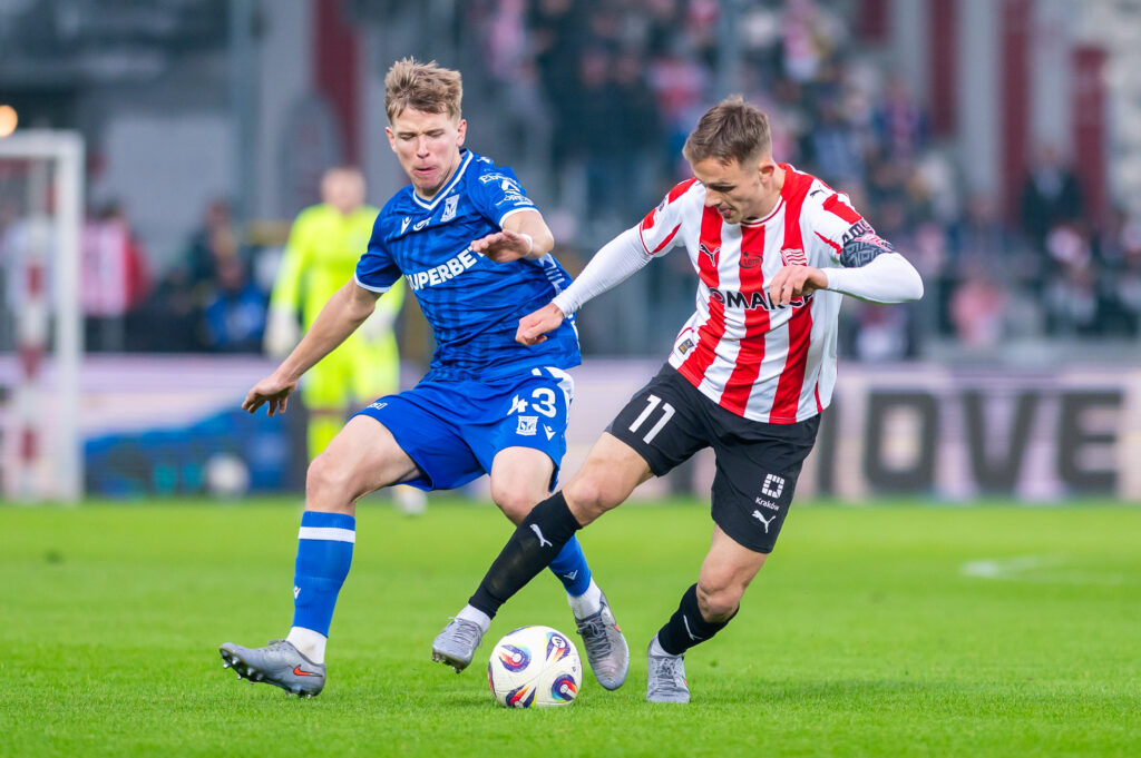 2025.12.07 Krakow
pilka nozna PKO Ekstraklasa sezon 2025/2026
Cracovia Krakow - Lech Poznan
N/z Antoni Kozubal Mikkel Maigaard
Foto Gleb Soboliev / PressFocus

2025.12.07 Krakow
Football - Polish Ekstraklasa First division season 2025/2026
Cracovia Krakow - Lech Poznan
Antoni Kozubal Mikkel Maigaard
Credit: Gleb Soboliev / PressFocus