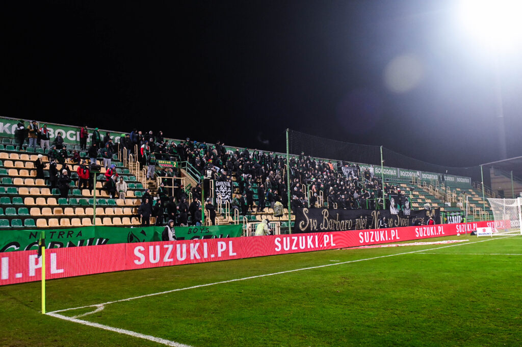 2025.12.07 Leczna Pilka nozna Betclic 1. Liga sezon 2025/2026 Gornik Leczna - Ruch Chorzow

N/z Kibice Gornika

Foto Kacper Pacocha / PressFocus 

2025.12.07 Leczna Football Polish first league - second level 2025/26 season Gornik Leczna - Ruch Chorzow

Credit: Kacper Pacocha / PressFocus