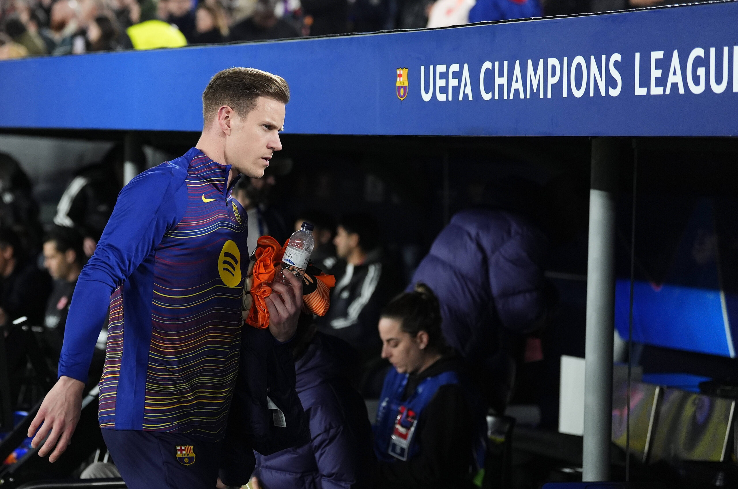 09.12.2025, xslx, Fussball UEFA Champions League, FC Barcelona, Barca - Eintracht Frankfurt v.l. Marc Andre ter Stegen FC Barcelona Barcelona *** 09 12 2025, xslx, Football UEFA Champions League, FC Barcelona Eintracht Frankfurt v l Marc Andre ter Stegen FC Barcelona Barcelona
2025.12.09 Barcelona
pilka nozna , liga mistrzow
FC Barcelona - Eintracht Frankfurt
Foto IMAGO/PressFocus

!!! POLAND ONLY !!!