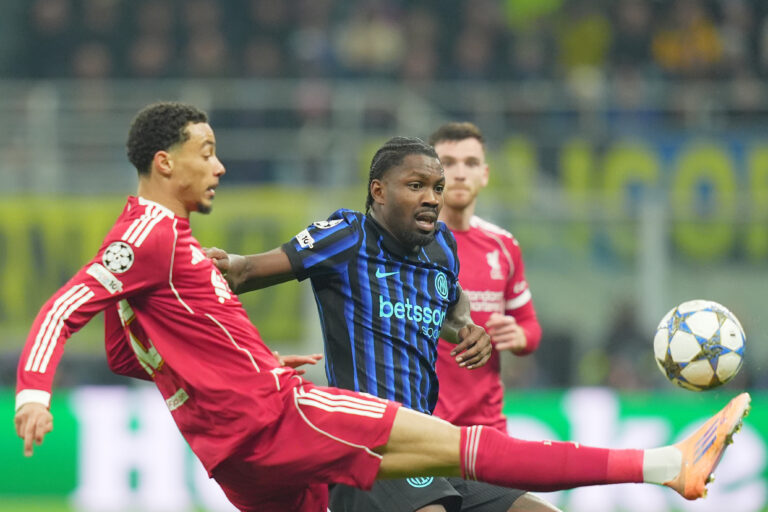 Inter Milan&#039;s Marcus Thuram  fights for the ball with Lincoln&#039;s Graeme Torrilla  during the Uefa Champions League soccer match between Inter and Liverpool  at the San Siro Stadium in Milan , north Italy - Tuesday , December 09 ,  2025. Sport - Soccer . (Photo by Spada/LaPresse) (Photo by Spada/LaPresse/Sipa USA)
2025.12.09 Mediolan
pilka nozna liga mistrzow
Inter Mediolan - FC Liverpool 
Foto LaPresse/SIPA USA/PressFocus

!!! POLAND ONLY !!!