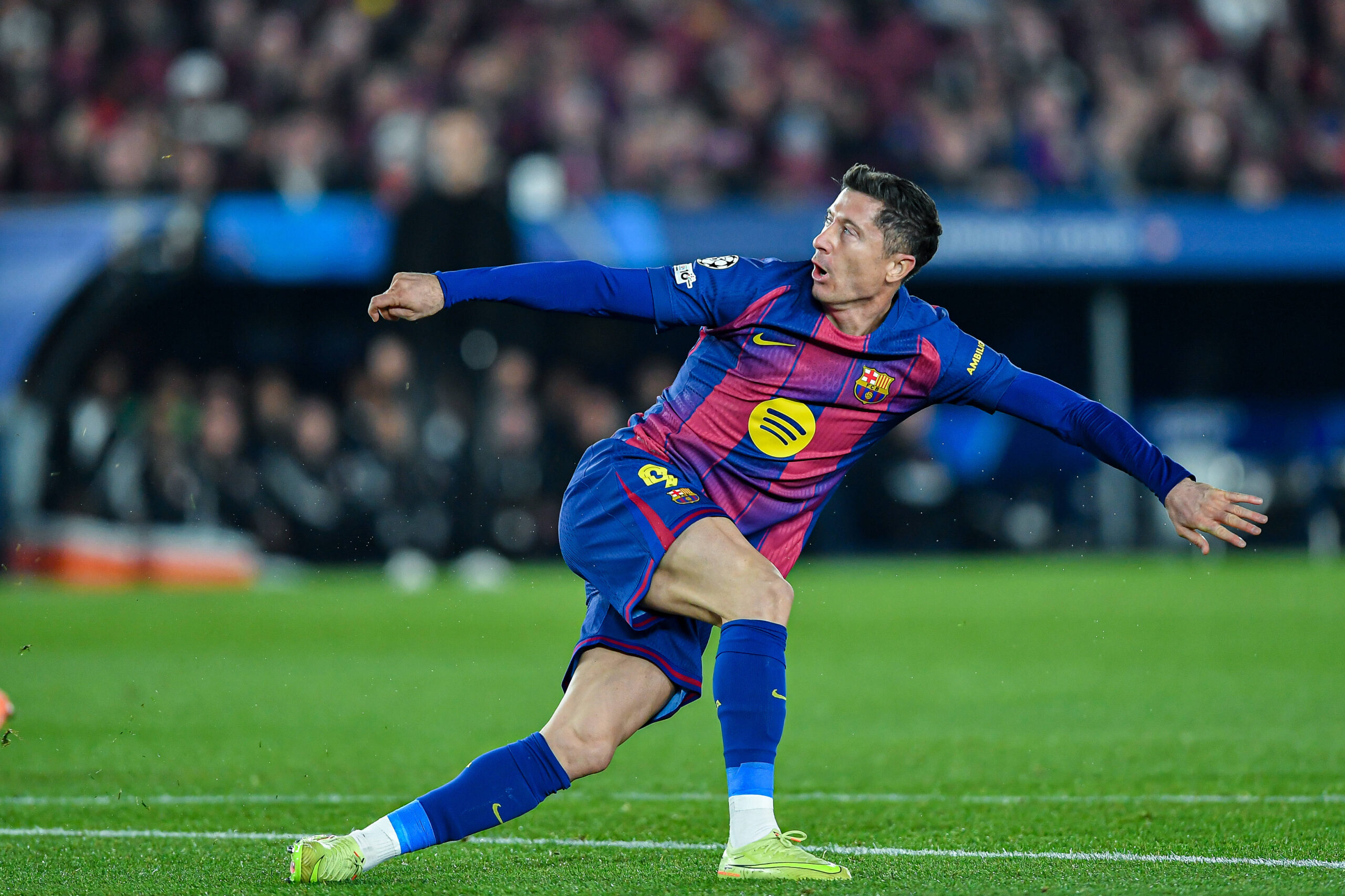 FC Barcelona, Barca v EINTRACHT FRANKFURT SPOTIFY CAMP NOU. BARCELONA. December 9,2025 FC BARCELONA vs EINTRACHT FRANKFURT December 9,2025 Robert Lewandowski 9 of FC Barcelona during the soccer match corresponding to the sixth match of the group stage of the UEFA Champions League between FC Barcelona and Eintracht Frankfurt at Spotify Camp Nou in Barcelona, Spain. Barcelona ESP Copyright: xS.xRosx
2025.12.09 Barcelona
pilka nozna , liga mistrzow
FC Barcelona - Eintracht Frankfurt
Foto IMAGO/PressFocus

!!! POLAND ONLY !!!