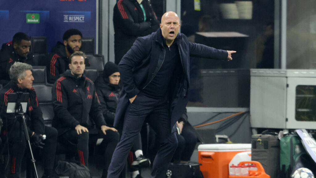 ARNE SLOT, Liverpool, Champions League, 2025-26, Inter vs Liverpool 0-1, 09-12-2025, Azione, Action, Single shot CHAMPIONS LEAGUE 2025-26 INTER-LIVERPOOL 0-1
2025.12.09 Mediolan
pilka nozna , liga mistrzow
Inter Mediolan - FC Liverpool
Foto IMAGO/PressFocus

!!! POLAND ONLY !!!