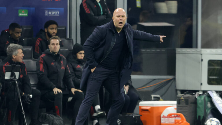 ARNE SLOT, Liverpool, Champions League, 2025-26, Inter vs Liverpool 0-1, 09-12-2025, Azione, Action, Single shot CHAMPIONS LEAGUE 2025-26 INTER-LIVERPOOL 0-1
2025.12.09 Mediolan
pilka nozna , liga mistrzow
Inter Mediolan - FC Liverpool
Foto IMAGO/PressFocus

!!! POLAND ONLY !!!