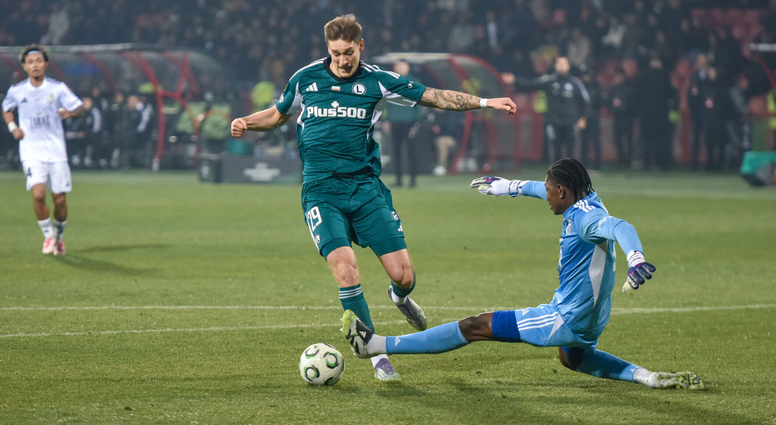 2025.12.11 Erywan, Armenia
pilka nozna Liga Konferencji UEFA faza ligowa sezon 2025/2026
FC Noah Erywan - Legia Warszawa
N/z MIleta Rajovic Timothy Fayulu
Foto Wojciech Dobrzynski Legionisci.com / PressFocus 
2025.12.11 Yerevan, Armenia
UEFA Conference League league phase season 2025/2026
FC Noah Erevan - Legia Warsaw
Credit: Wojciech Dobrzynski / Legionisci.com / PressFocus