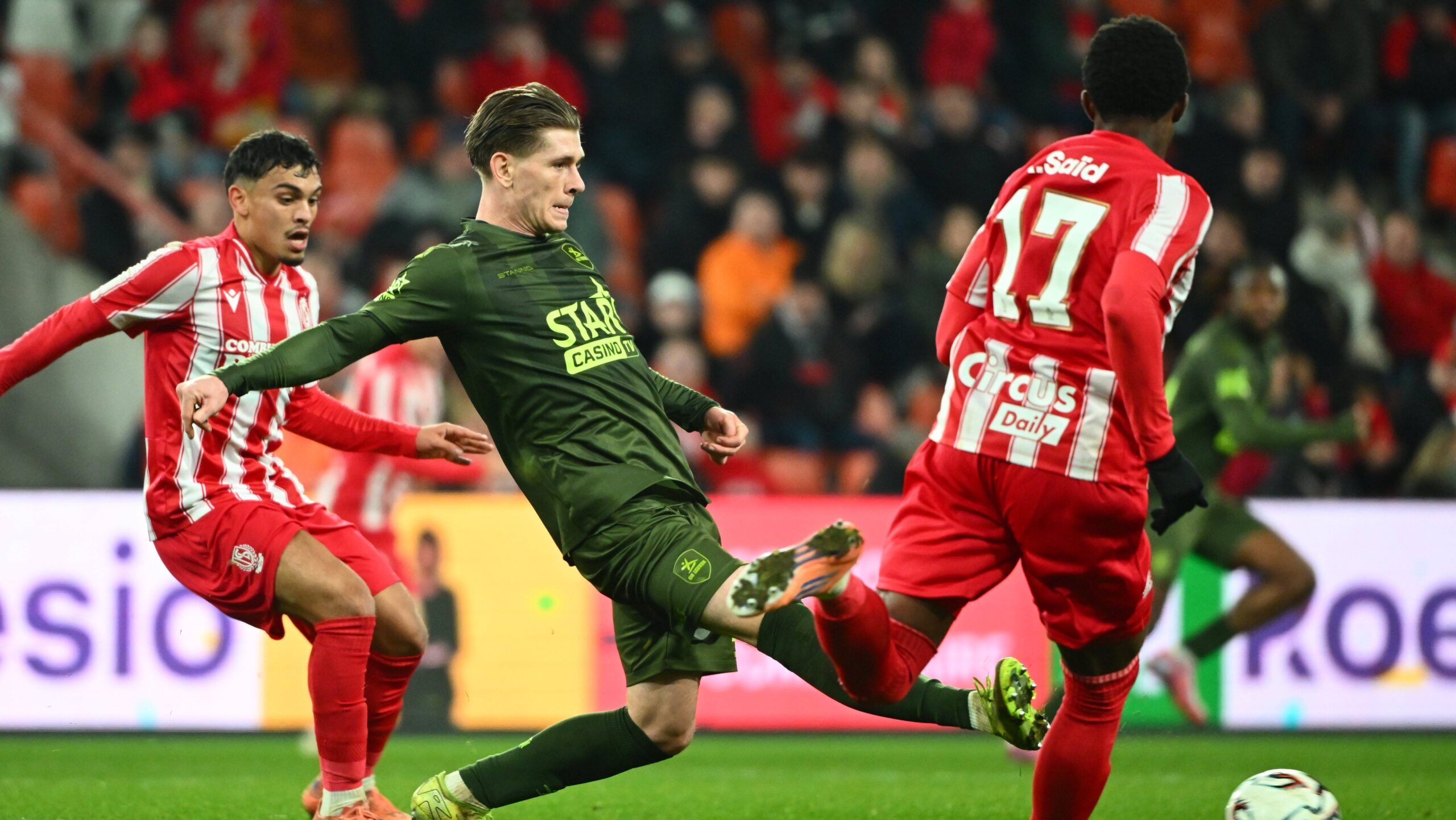 Standard de Liege v OH Leuven - Jupiler Pro League LIEGE, BELGIUM - DECEMBER 12 : Lakomy Lukasz midfielder of OH Leuven during the Jupiler Pro League match between Standard de Liege and OH Leuven on December 12, 2025 in Liege, Belgium, 12/12/2025 Liege Belgium PUBLICATIONxNOTxINxFRAxBEL Copyright: xVincentxKalutx
2025.12.12 Liege
pilka nozna , liga belgijska
Standard Liege - OH Leuven
Foto IMAGO/PressFocus

!!! POLAND ONLY !!!