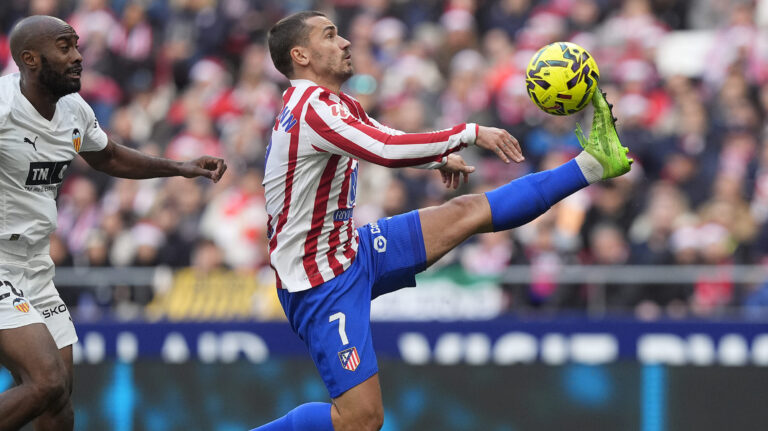 Atletico de Madrid's Antoine Griezmann during La Liga match. December 13, 2025. (Photo by Acero/Alter Photos/Sipa USA)
2025.12.13 Madryt
pilka nozna liga hiszpanska
Atletico Madryt - Valencia CF
Foto Alter Photos/SIPA USA/PressFocus

!!! POLAND ONLY !!!