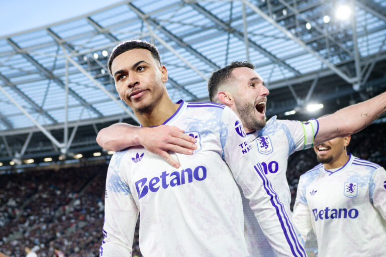 LONDON, ENGLAND - DECEMBER 14: Morgan Rogers of Aston Villa celebrates goal with John McGinn of Aston Villa during the Premier League match between West Ham United and Aston Villa at London Stadium on December 14, 2025 in London, England. (Photo by MB Media/Getty Images)
2025.12.14 Londyn
Pilka nozna Liga angielska
West Ham United - Aston Villa
Foto MB Media/PressFocus

!!! POLAND ONLY !!!