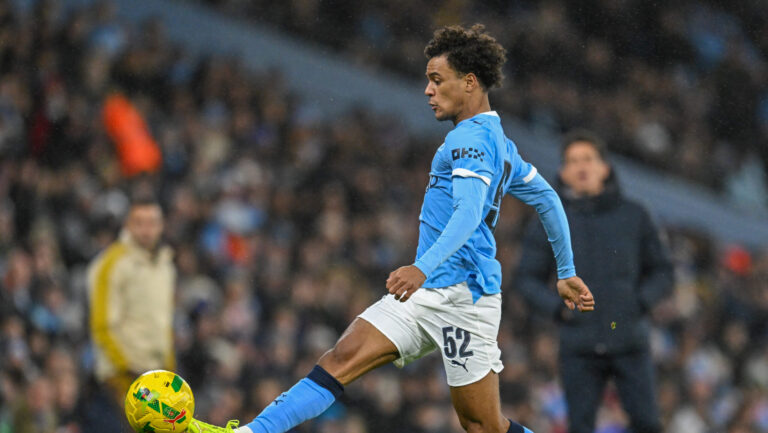 Oscar Bobb of Manchester City during the Carabao Cup Quarter-final match at the Etihad Stadium, Manchester
17/12/2025
2025.12.17 Manchester
Pilka nozna Puchar Ligi Angielskiej
Manchester City - Brentford
Foto Karl Vallantine/Focus Images/MB Media/PressFocus

!!! POLAND ONLY !!!