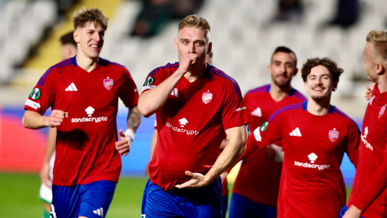 2025.12.18 Nikozja
pilka nozna Liga Konferencji Europy UEFA Faza grupowa Sezon 2025/2026
Omonia Nikozja - Rakow Czestochowa 
N/z Oskar Repka

Foto Grzegorz Misiak / PressFocus

2025.12.18 Nikozja
Football UEFA Europa Conference League Stage Group Season 2025/2026
Omonia Nikozja  - Rakow Czestochowa
Oskar Repka

Credit: Grzegorz Misiak / PressFocus