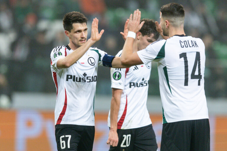 2025.12.18 Warszawa  pilka nozna Liga Konferencji sezon 2025/2026
Legia Warszawa - Lincoln Red Imps FC
N/z Bartosz Kapustka (Legia), Jakub Zewlakow (Legia), Antopnio Colak (Legia)
Foto Tomasz Jastrzebowski / Foto Olimpik / PressFocus

2025.12.18 Warszawa football UEFA Conference League season 2025/2026
Legia Warszawa - Lincoln Red Imps FC
Bartosz Kapustka (Legia), Jakub Zewlakow (Legia), Antopnio Colak (Legia)
Credit: Tomasz Jastrzebowski / Foto Olimpik / PressFocus