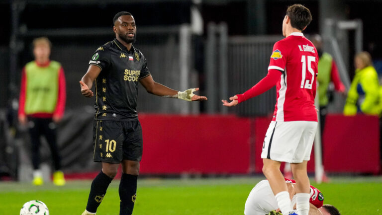 2025-12-18 AZ Alkmaar v Jagiellonia Bialystok - UEFA Conference League 2025/26 League Phase MD6 ALKMAAR, NETHERLANDS - DECEMBER 18: Afimico Pululu of Jagiellonia Bialystok looks on during the UEFA Conference League 2025/26 League Phase MD6 match between AZ Alkmaar and Jagiellonia Bialystok at AFAS Stadion on December 18, 2025 in Alkmaar, Netherlands. Alkmaar AFAS Stadion Netherlands Content not available for redistribution in The Netherlands directly or indirectly through any third parties. Copyright: xEdxvanxdexPolx
2025.12.18 Alkmaar
pilka nozna , liga Konferencji
AZ Alkmaar - Jagiellonia Bialystok 
Foto IMAGO/PressFocus

!!! POLAND ONLY !!!