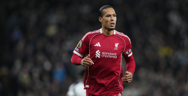 Virgil van Dijk of Liverpool during the Premier League match Tottenham Hotspur vs Liverpool at Tottenham Hotspur Stadium, London, United Kingdom, 20th December 2025

(Photo by Harvey Murphy/News Images)

*** GER AUT SUI OUT *** in ,  on 12/20/2025. (Photo by Harvey Murphy/News Images/Sipa USA)
2025.12.20 Londyn
pilka nozna liga angielska
Tottenham Hotspur - FC Liverpool
Foto News Images/SIPA USA/PressFocus

!!! POLAND ONLY !!!