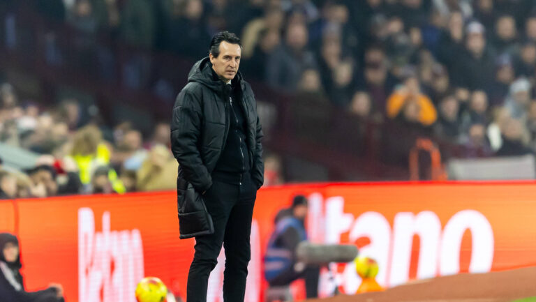 Aston Villa v Manchester United, ManU Premier League 21/12/2025. Aston Villa manager Unai Emery during the Premier League match between Aston Villa and Manchester United at Villa Park, Birmingham, England on 21 December 2025. Birmingham Villa Park West Midlands England Editorial use only DataCo restrictions apply See www.football-dataco.com , Copyright: xManjitxNarotrax PSI-23452-0151
2025.12.21 Birmingham
pilka nozna liga angielska
Premier League sezon 2025/2026
Foto IMAGO/PressFocus

!!! POLAND ONLY !!!