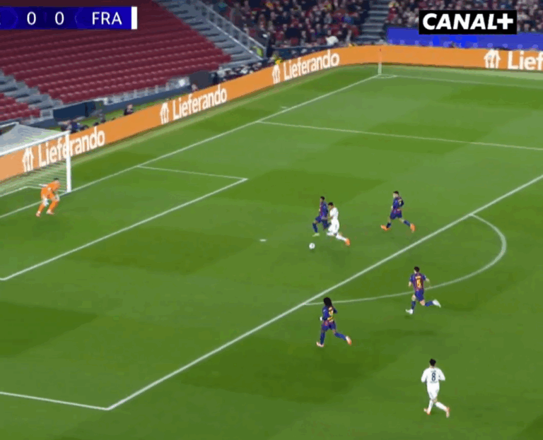 Eintracht Frankfurt prowadzi na Camp Nou! [WIDEO]