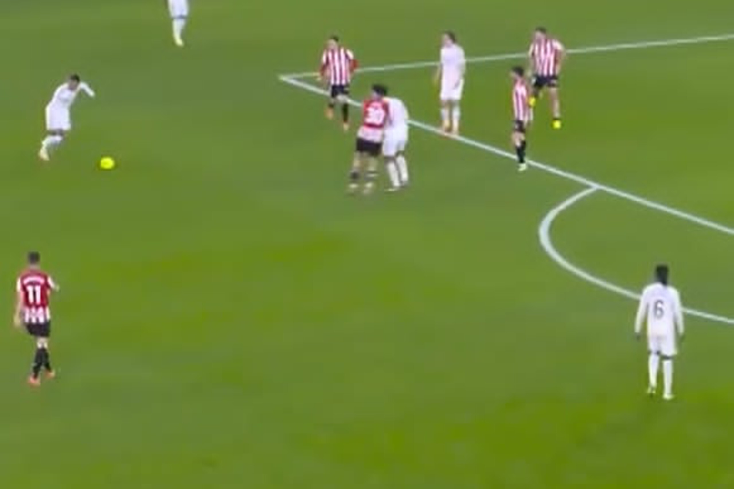 Kylian Mbappe się nie zatrzymuje! Kolejny dublet Francuza [WIDEO]