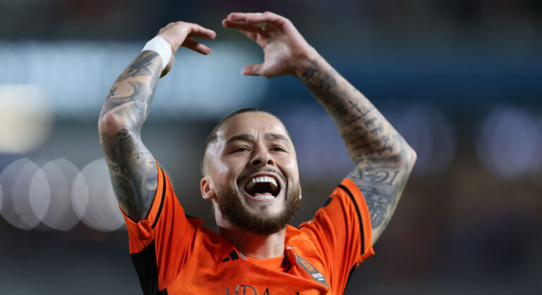 Apr 20, 2024; Houston, Texas, USA; Houston Dynamo FC midfielder Sebastian Kowalczyk (27) reacts against Austin FC during the first half at Shell Energy Stadium. Mandatory Credit: Troy Taormina-USA TODAY Sports/Sipa USA
2024.04.20 Houston
pilka nozna amerykanska liga MLS
MLS: Austin FC at Houston Dynamo FC
Foto Troy Taormina-USA TODAY Sports/SIPA USA/PressFocus

!!! POLAND ONLY !!!