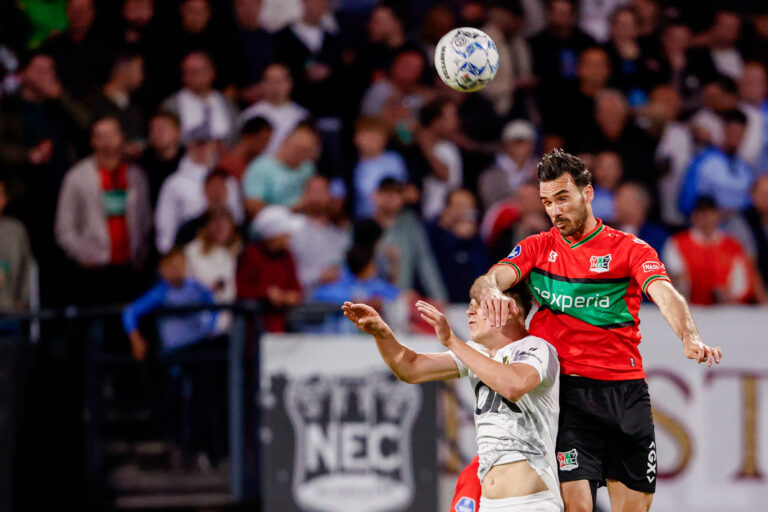 2025-05-14 NEC v NAC Breda - Dutch Eredivisie NIJMEGEN, NETHERLANDS - MAY 14: Ivan Marquez of NEC heads the ball with Kacper Kostorz of NAC Breda during the Dutch Eredivisie match between NEC and NAC Breda at Goffertstadion on May 14, 2025 in Nijmegen, Netherlands. Nijmegen Goffertstadion Netherlands Content not available for redistribution in The Netherlands directly or indirectly through any third parties. Copyright: xBroerxvanxdenxBoomx
2025.05.14 Nijmegen
pilka nozna , liga holenderska
NEC Nijmegen - NAC Breda
Foto IMAGO/PressFocus

!!! POLAND ONLY !!!