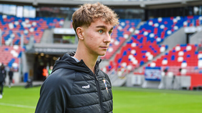 2025.05.24 Zabrze
Pilka nozna PKO BP Ekstraklasa Sezon 2024/2025
Gornik Zabrze - Korona Kielce
N/z Dominik Sarapata
Foto Marcin Bulanda / PressFocus

2025.05.24 Zabrze
Football Polish PKO BP Ekstraklasa League Season 2024/2025
Gornik Zabrze - Korona Kielce
Dominik Sarapata
Credit: Marcin Bulanda / PressFocus