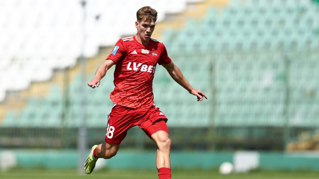 2025.06.28 Gdansk Pilka nozna PKO BP Ekstraklasa sezon 2025/2026 Mecz sparingowy Lechia Gdansk - GKS Tychy N/z Bartosz Szczepankiewicz Foto Piotr Matusewicz / PressFocus

2025.06.28 Gdansk
Football Polish PKO BP Ekstraklasa season 2025/2026 Friendly game 
Lechia Gdansk - GKS Tychy 
Bartosz Szczepankiewicz 
Credit: Piotr Matusewicz / PressFocus