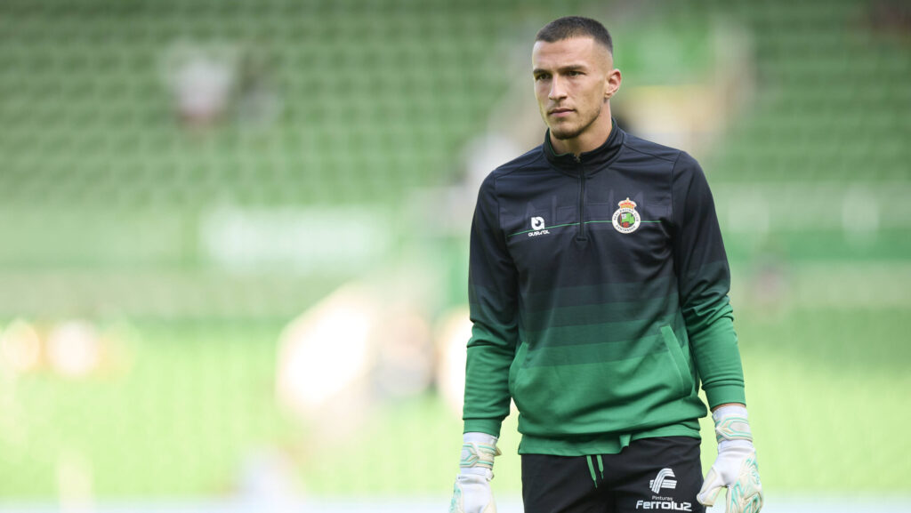 Racing Santander v Cagliari Calcio - Pre Season Friendly Plamen Andreev of Real Racing Club de Santander looks on prior to the pre-season friendly match between Real Racing Club de Santander and Cagliari Calcio at El Sardinero on August 9, 2025, in Santander, Spain. Santander El Sardinero Cantabria Spain RL_RSNTvCAGL_000102 Copyright: xRicardoxLarreinax
2025.08.09 Santander
pilka nozna sparing mecz towarzyski
Racing Santander - Cagliari Calcio
Foto IMAGO/PressFocus

!!! POLAND ONLY !!!