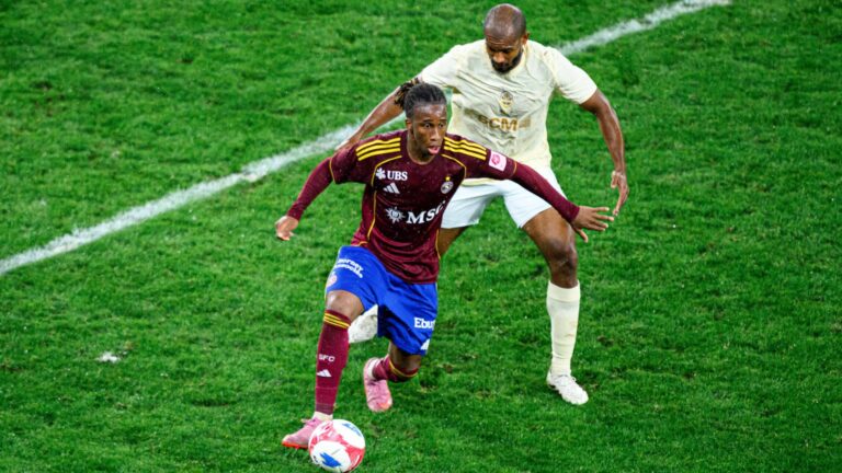 GENEVE, SWITZERLAND - 28 AUGUST, 2025: Keyan Varela, Marlon - The match UEFA Europa Conference League Servette FC vs Shakhtar Donetsk at Geneve Stadium. PUBLICATIONxNOTxINxRUS Copyright: xVitaliixKliuievx
2025.08.28 Genewa
pilka nozna , Liga Konferencji
Servette Genewa - Szachtar Donieck
Foto IMAGO/PressFocus

!!! POLAND ONLY !!!