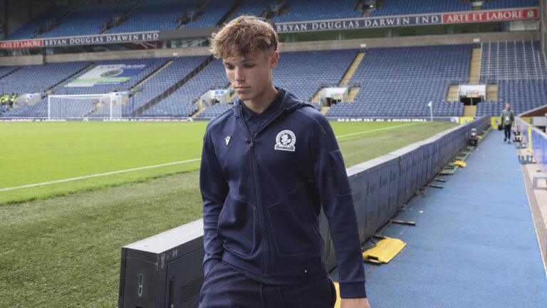 Blackburn Rovers v Norwich City EFL Sky Bet Championship 30/08/2025. Blackburn Rovers forward Igor Tyjon 32 during the EFL Sky Bet Championship match between Blackburn Rovers and Norwich City at Ewood Park, Blackburn, England on 30 August 2025. Blackburn Ewood Park Lancashire England Editorial use only DataCo restrictions apply See www.football-dataco.com , Copyright: xCraigxGallowayx PSI-22719-0009
2025.08.30 Blackburn
pilka nozna , liga angielska
Blackburn Rovers - Norwich City
Foto IMAGO/PressFocus

!!! POLAND ONLY !!!