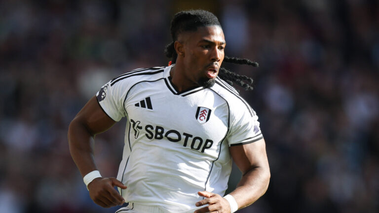 Birmingham, England, 28th September 2025. Adama Traore of Fulham during the Aston Villa vs Fulham Premier League match at Villa Park, Birmingham. Picture credit should read: James Baylis / Sportimage EDITORIAL USE ONLY. No use with unauthorised audio, video, data, fixture lists, club/league logos or live services. Online in-match use limited to 120 images, no video emulation. No use in betting, games or single club/league/player publications. SPI_133_JB_AST_FUL SPI-4172-0132
2025.09.27 Birmingham
pilka nozna , liga angielska
Aston Villa - Fulham FC
Foto IMAGO/PressFocus

!!! POLAND ONLY !!!