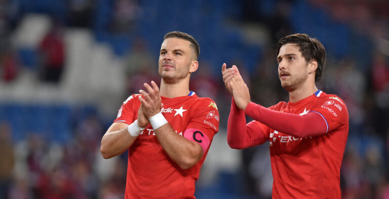 2025.10.05 Krakow
Pilka nozna , Betclic I liga , sezon 2025/26
Wisla Krakow - Ruch Chorzow
N/z Pilkarze Wisly, radosc po meczu, Angel Rodado, Frederico Duarte
Foto Krzysztof Porebski / PressFocus

2025.10.05 Krakow
Football , Polish league, second level , 2025/2026 season
Wisla Krakow - Ruch Chorzow
Pilkarze Wisly, radosc po meczu, Angel Rodado, Frederico Duarte
Credit: Krzysztof Porebski / PressFocus