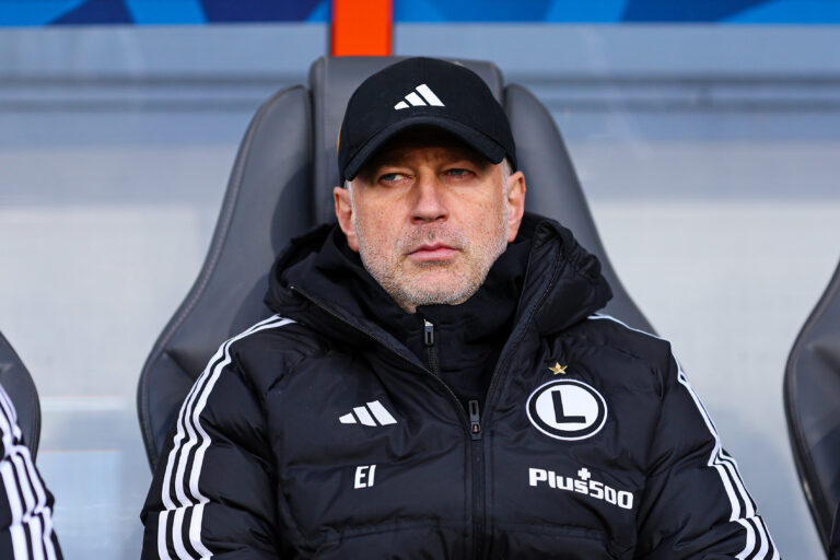 2025.10.19 Lubin
pilka nozna PKO Ekstraklasa sezon 2025/2026
KGHM Zaglebie Lubin - Legia Warszawa
N/z Edward Iordanescu (trener, head coach)
Foto Pawel Andrachiewicz / PressFocus

2025.10.19 Lubin
Football - Polish PKO Ekstraklasa season 2025/2026
KGHM Zaglebie Lubin - Legia Warszawa
Edward Iordanescu (trener, head coach)
Credit: Pawel Andrachiewicz / PressFocus