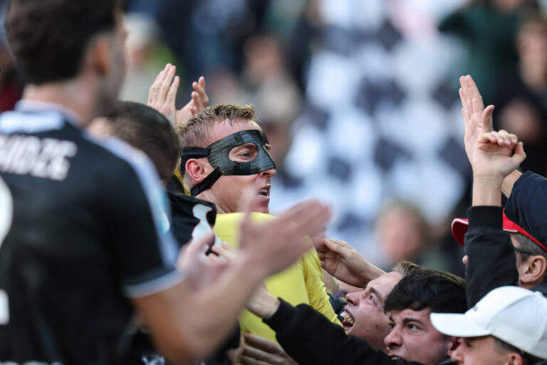 Ar Udine 25/10/2025 - campionato di calcio serie A / Udinese-Lecce / foto Andrea Rigano/Image nella foto: esultanza gol Adam Buksa PUBLICATIONxNOTxINxITA
2025.10.25 Udine
pilka nozna , liga wloska
Udinese Calcio - US Lecce
Foto IMAGO/PressFocus

!!! POLAND ONLY !!!