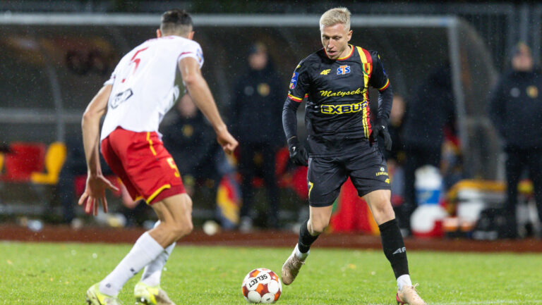 2025.10.28 Pruszkow pilka nozna PKO Puchar Poldski sezon 2025/2026
Znicz Pruszkow - Korona Kielce
N/z Jaroslaw Jach (Znicz), Dawid Blanik (Korona)
Foto Tomasz Jastrzebowski / Foto Olimpik / PressFocus

2025.10.28 Pruszkow Football Polish Cup season 2025/2026
Znicz Pruszkow - Korona Kielce
Jaroslaw Jach (Znicz), Dawid Blanik (Korona)
Credit: Tomasz Jastrzebowski / Foto Olimpik / PressFocus