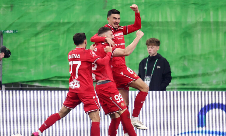 2025.11.08 Gdansk Pilka nozna PKO BP Ekstraklasa sezon 2025/2026 Lechia Gdansk - Widzew Lodz N/z Sebastian Bergier gol bramka radosc Foto Piotr Matusewicz / PressFocus

2025.11.08 Gdansk
Football Polish PKO BP Ekstraklasa season 2025/2026 
Lechia Gdansk - Widzew Lodz 
Sebastian Bergier gol bramka radosc 
Credit: Piotr Matusewicz / PressFocus