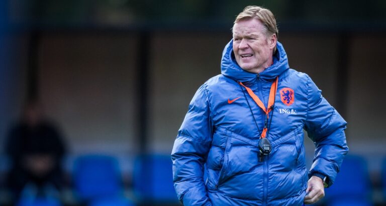 ZEIST , 11-11-2025 , KNVB Campus , season 2025/2026 , Dutch International football , Training session Netherlands , picture shows Netherlands coach Ronald Koeman (Photo by Pro Shots/Sipa USA)
2025.11.11 Zeist
pilka nozna , reprezentacja Holandii Holandia eliminacje, kwalifikacje do mistrzostw swiata 2026
Trening reprezentacji Holandii
Foto Pro Shots Photo Agency/SIPA USA/PressFocus

!!! POLAND ONLY !!!