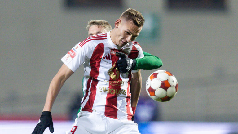 2025.11.21 Pruszkow pilka nozna Betclic 1. Liga sezon 2025/2026
Pogon Grodzisk Mazowiecki - Slask Wroclaw
N/z Rafal Adamski (Pogon), Mariusz Malec (Slask)
Foto Tomasz Jastrzebowski / Foto Olimpik / PressFocus

2025.11.21 Pruszkow Football Polish 1st Division 2025/2026
Pogon Grodzisk Mazowiecki - Slask Wroclaw
Rafal Adamski (Pogon), Mariusz Malec (Slask)
Credit: Tomasz Jastrzebowski / Foto Olimpik / PressFocus