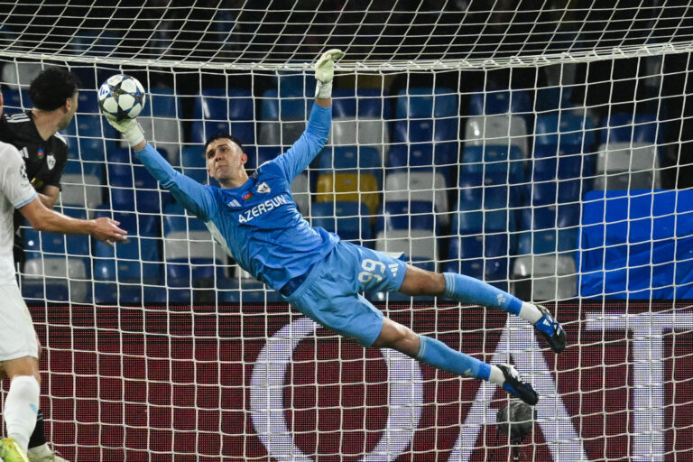 Mateusz Kochalski of Qarabag great seaving during the Uefa Champions League match between SSC Napoli vs Qarabag at Diego Armndo Maradona Stadium (Photo by Agostino Gemito/IPA Sport / ipa-agency.net/IPA/Sipa USA)
2025.11.25 Neapol
pilka nozna liga mistrzow
SSC Napoli - Karabach Agdam
Foto IPA/SIPA USA/PressFocus

!!! POLAND ONLY !!!